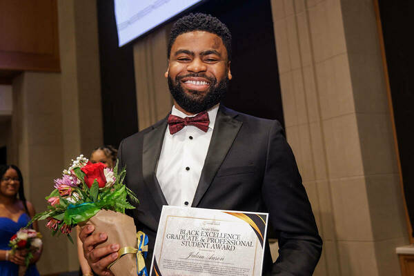 3L Jakim Aaron wins Black Excellence Award from Notre Dame Student Government